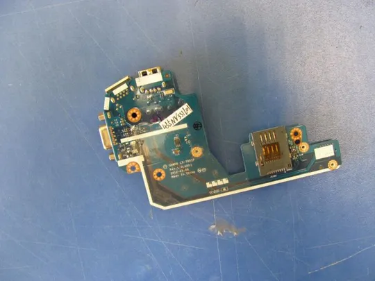 №43-1 Плата USB, LAN, VGA 04M3HJ для Dell Latitude E5430 оригінал у хорошому стані Продаж