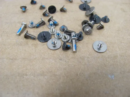 868-1 комплектуюче гвинти  для  Toshiba Dynabook SATELLITE C50 C50-E C50-H C50-G оригінал З аукціону