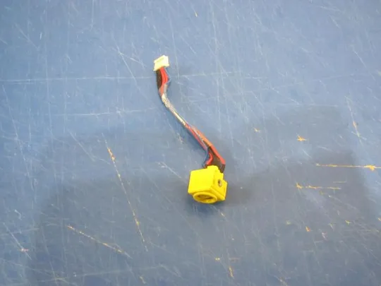 номер0212-11 роз'єм живлення Роз'єм зарядки Гніздо живлення Штекера живлення Зарядний порт Роз'єм адаптера живлення power connector  50.4KE09.011 для Lenovo ThinkPad W530 оригінал Ціна