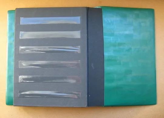 АЛЬБОМ ДЛЯ МАРОК = КЛЯСЕР - КЛЯССЕР = 16,5 см. Х 23 см. - 12 листів = ЧОРНІ ЛИСТИ Продаж