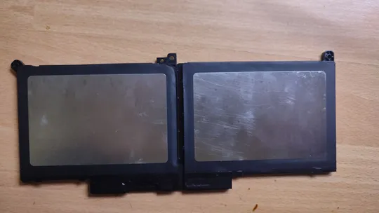 Купити Батарея для ноутбука Dell F3YGT знос 28% тримає 1:25год