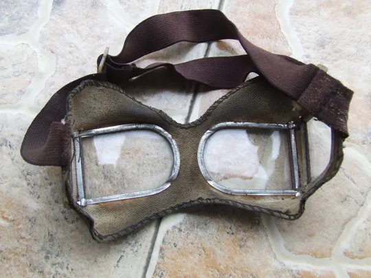 Очки стекляные защитные для токаря или... 1950- 1960 гг Продаж