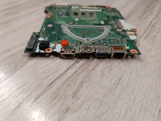 Материнська плата для ноутбука Acer ES1-533 (B5W1A/B5W1A LA-D641P Rev: 1A) З аукціону