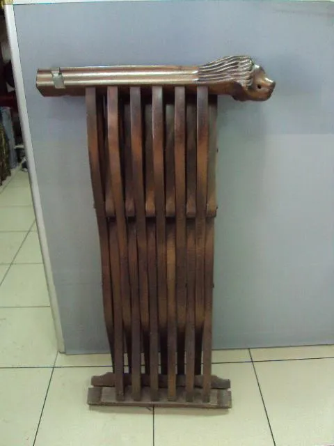 Кресло дерево Европа раскладной стул в стиле ренессанс на подлокотниках голова льва лот 3 шт №13465 Інтернет-аукціон