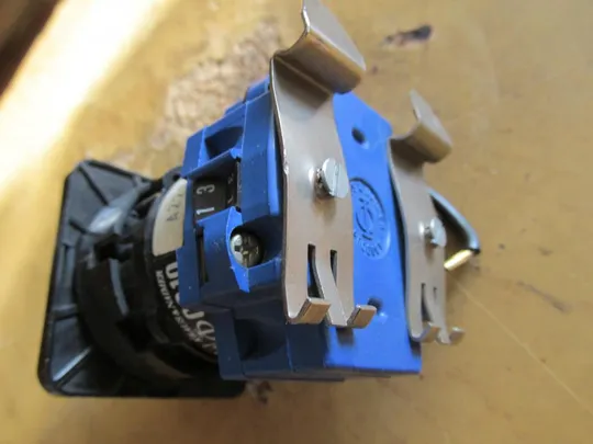 ПАКЕТНИЙ  ПЕРЕМИКАЧ KRAUS  12A 600V Інтернет-аукціон