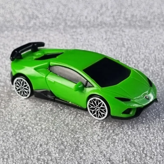 Іграшкова машинка Lamborghini Huracán Hot Wheels (DVY23) З аукціону