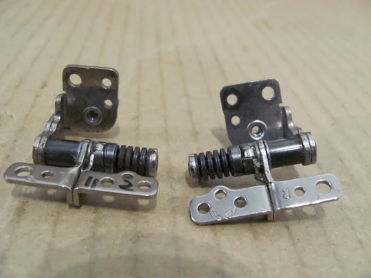 Купити номер0326-26 петлі для SAMSUNG NP600 NP600B5B4 оригінал