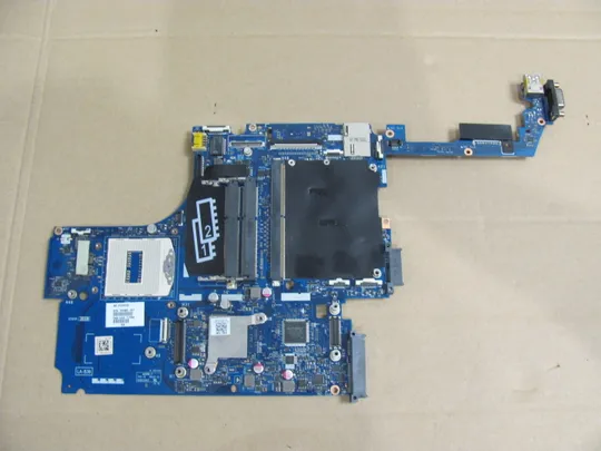 612-12 материнська плата РОБОЧА  784468-001   для HP EliteBook ZBOOK 15 G2  оригінал Ціна
