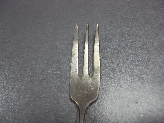 Купити Вилка десертная 15 см клеймо WILLNER patent 90 посеребрение №10163