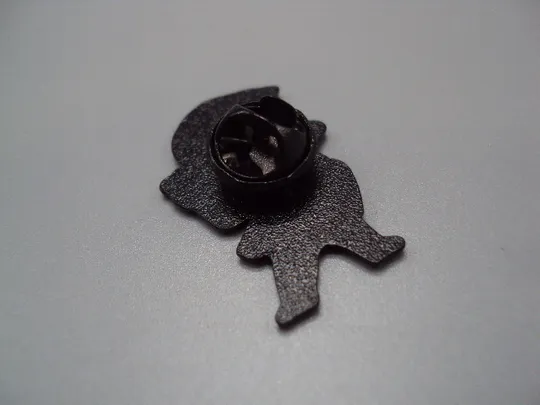 Значок пін Дедпул махає рукою Deadpool Marvel Марвел знак брошка №18494 З аукціону