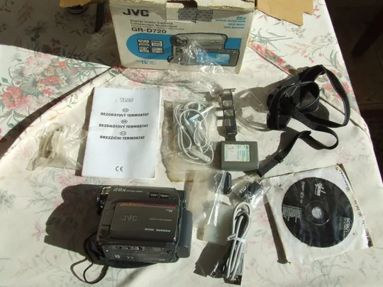 Видеокамера цифрова JVC CR-D720 Япония раз.12х11 см. Ціна