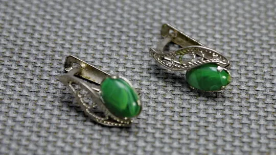 Сережки стара радянська біжутерія скань мельхіор зі штучним малахітом Вживане Продаж