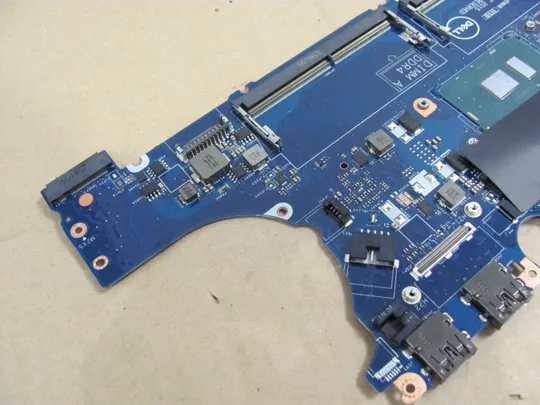 596-15 материнська плата AAZ60 LA-C461P i5-6300U SR2F0 для Dell Latitude E7470 7470 оригінал Де купити