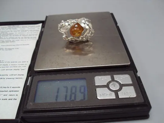 Женское кольцо листья листочки янтарь серебро 925 проба Украина вес 17,89 г 18 размер новое №14372 Продаж