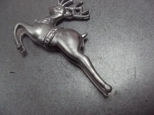 Елочная игрушка украшение олень пластик №9960 Продаж