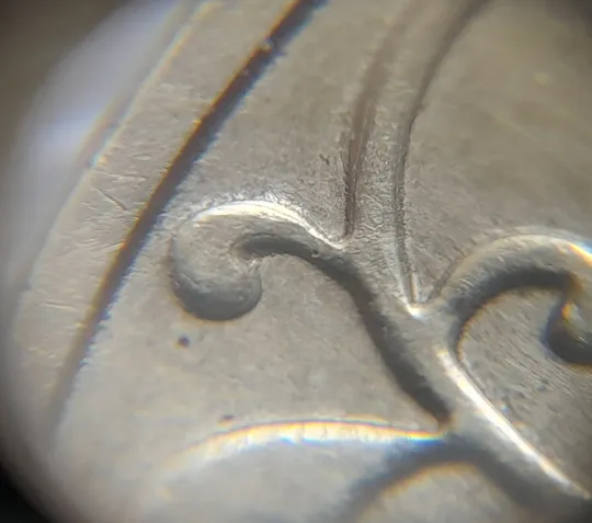 (4825) 1 гривня 2002 зминання елементів зображення на реверсі (1 гривна 2002 брак) Продаж