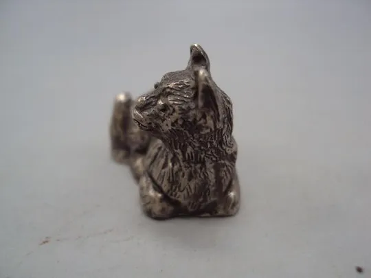 Фигура миниатюра статуэтка кот котик лежит кошка серебро 925 проба вес 38,23 г высота 2,9 см №14420 З аукціону