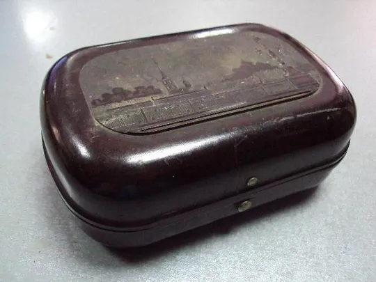 Купити Электробритва Нева в футляре Ленинград Зик ссср бритва электическая №11514