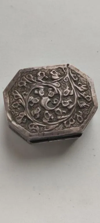Серебряная коробочка табакерка 19 века с узорами 925 проба, Англия bn339 Характеристики