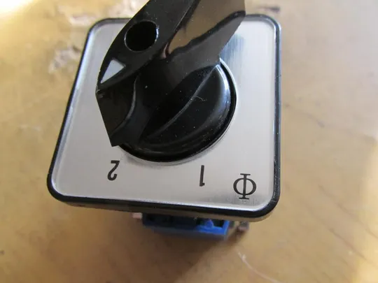 ПАКЕТНИЙ  ПЕРЕМИКАЧ KRAUS  12A 600V Характеристики