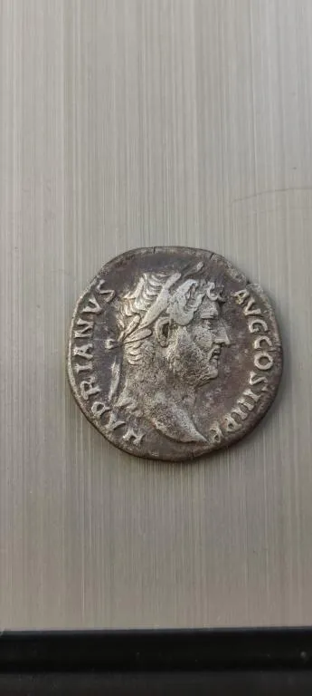 Денарий основатель Рима Ромул с копьем и трофеями, император Адриан, серебряная древняя монета rm346 Ціна