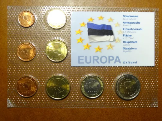 Комплект євромонет Естонії 2011 UNC (повний комплект) Ціна