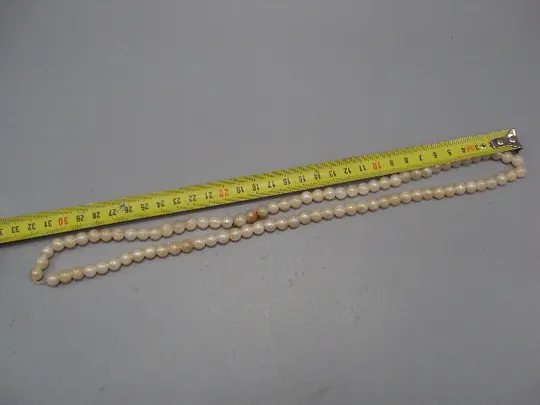 Бижутерия бусы в один ряд пластик под жемчуг длина 64 см №15857 Де купити