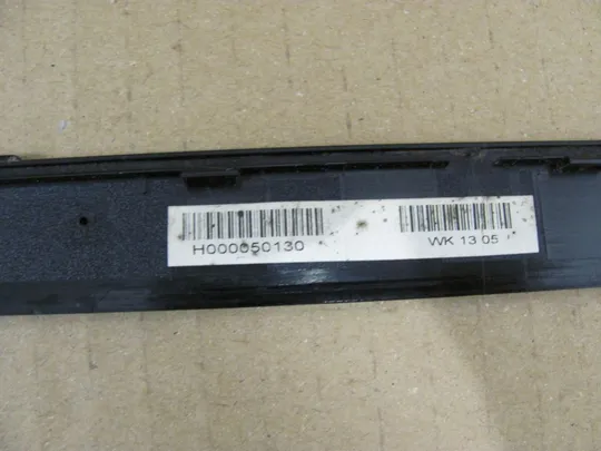 503-5 рамка матриці 13N0-ZWA0R02 H000050130 для Toshiba Satellite C850 C850D C855 C855D оригінал Характеристики