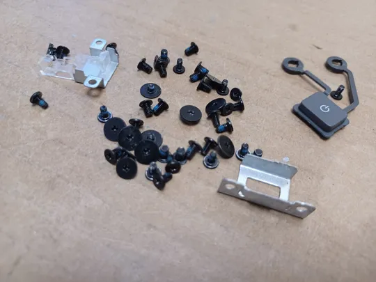 номер1053-15 комплектуюче кріплення гвинти для Dell G15 5520 5521 2022 2025  оригінал Продаж