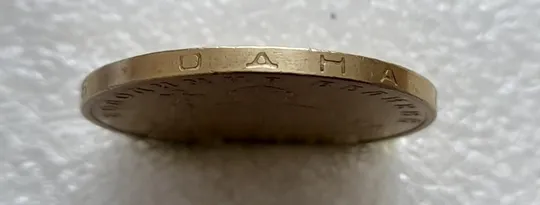 (4682) 1 гривня 2006 різновид викрошки у цифрі "2" слова "2006" на гурті (1 гривна 2006 брак) Продаж