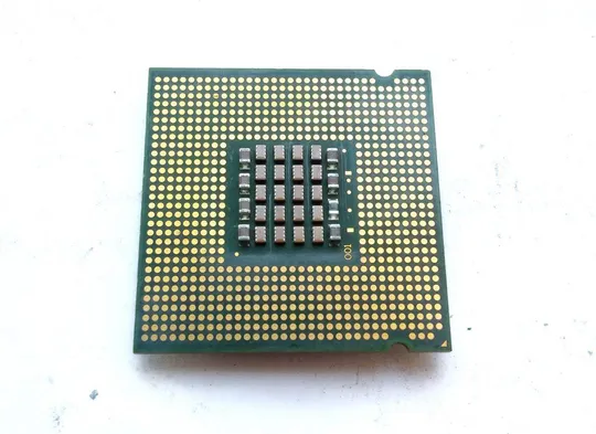 50шт LGA775 процессоров Pentium® D 3.20GHz/2M/800MHz модели 820 / 640 / 641 / 352 Вживане Ціна