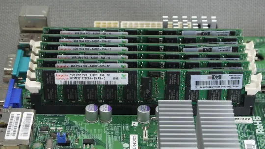 8 ядерный комплект Supermicro X7DCA-3+ 2x процессра Xeon E5440 + 24Gb DDR2 + ATI Radeon HD R5 235 1G Продаж