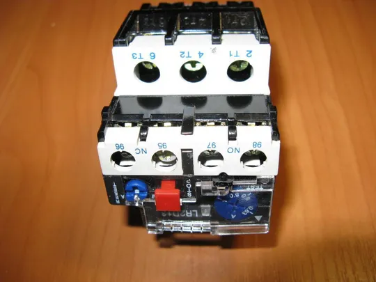 Купити Реле електротеплове ИЭК РТИ-1305 нове в упаковці