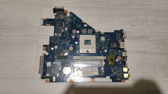 материнська плата Packard Bell TK85 TK87 Acer 5733 5742 PEW71 LA-6582P Rev:1.0 Ціна