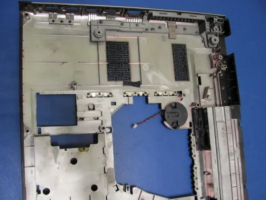 №123-8 Кришка (дно, корито, піддон) корпуса 0HC0W0 для DELL VOSTRO 3700 оригінал Продаж
