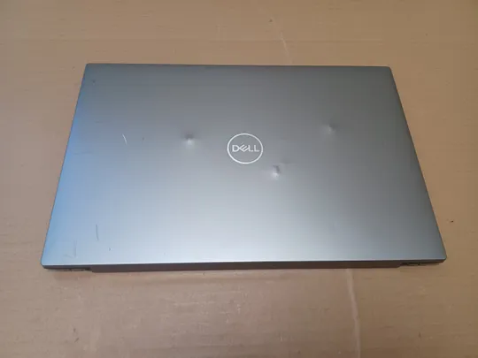 номер1056-3 кришка матриці 0mrp41 з петлями для Dell  XPS17 XPS 17 9700 Precision 5750 Кришка дисплея Тильна кришка Корпус матриці Верхня кришка matrix cover Top Case LCD Cover Rear Lid Back Cover Housing Cabinet оригінал Ціна