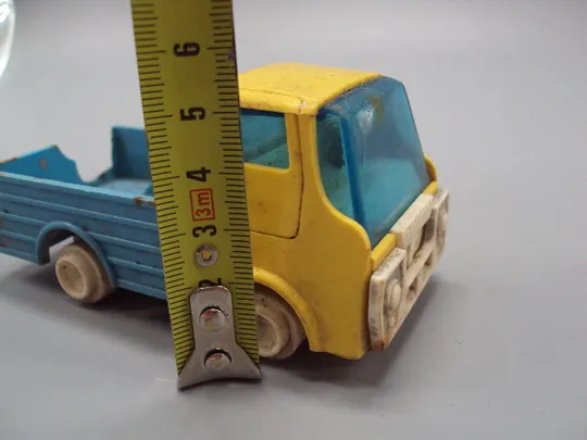 Купити Модель машинка грузовик ДЗИ игрушка автомобиль ссср донецкая фабрика игрушек 5,1х10,3 см №15597