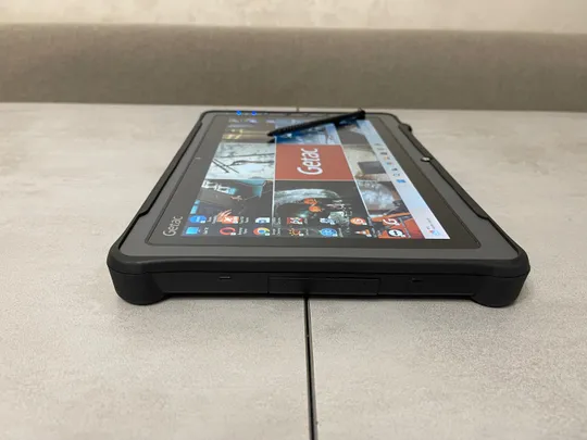 Захищений планшет Getac F110 G3, 11.6&quot;, i7-6500U, 8GB, 256GB, 46 годин напрацювання. Гарантія З аукціону