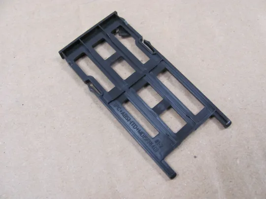 587-26 комплектуюче заглушка корпуса для TOSHIBA TECRA R840 R845   оригінал Ціна