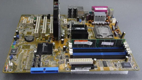 Материнская плата ASUS P5GPL-EAYZ + Pentium 4 650 3.40GHz + 512Mb DDR400 + видео Geforce Продаж