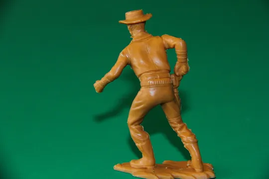 Купити ковбой з пістолетом 70мм  AUBURN США