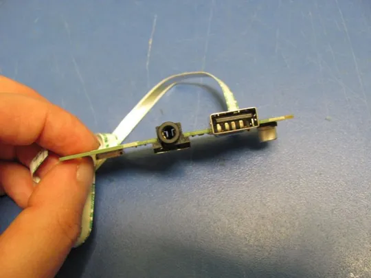 №18-11 плата AUDIO USB DA0FH9TB6A0 3LFH9PB0000 для FUJITSU LIFEBOOK A555 A557 оригінал Продаж