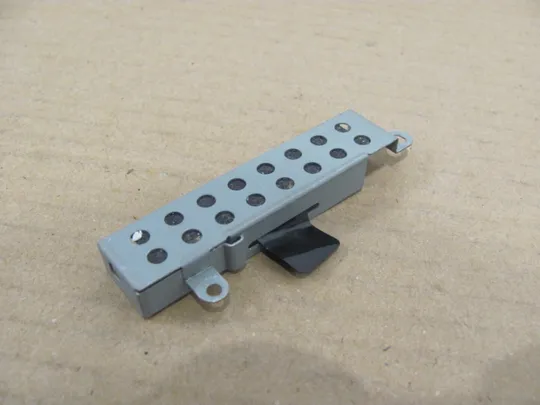 номер0232-13  кріплення, шахта, корзина HDD  для   MSI CR610 MS-1684 CX620  оригінал Ціна