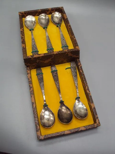 Столовые приборы набор десертные ложки узор листья мнц ссср в футляре лот 6 шт длина 17 см №13339 Ціна