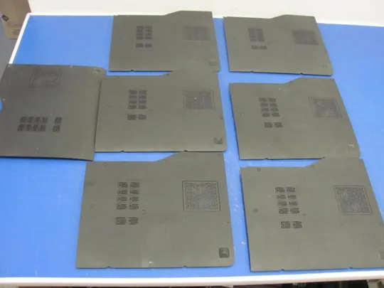 №30-18 сервісна кришка AP0HB000100 для LENOVO Y570 оригінал Ціна