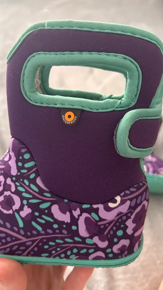 Теплі дитячі водонепроникні чоботи Bogs Продаж