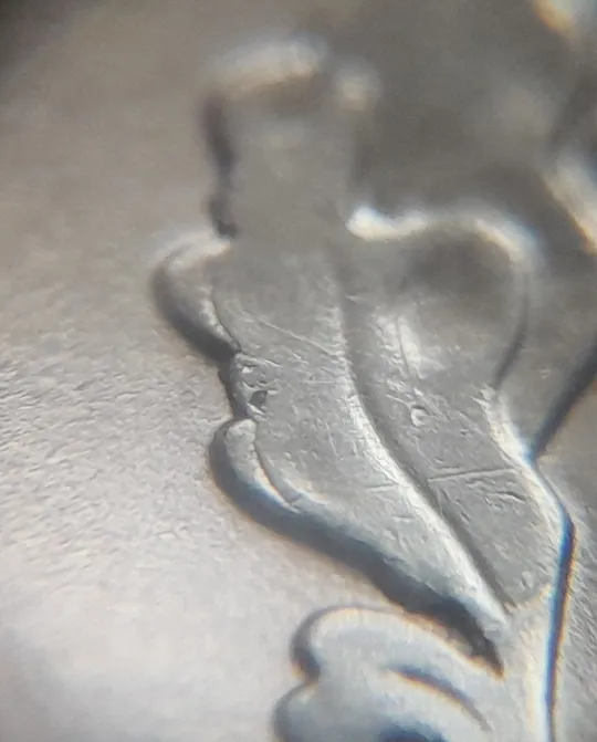 (5271) 50 копійок 2014 гарні викрошки та розколи на аверсі (50 копеек 2014 брак) Де купити