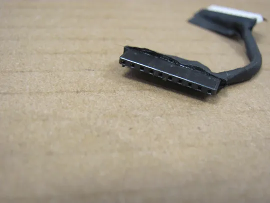 номер0022-36 роз'єм шлейф підключення АКБ DC02002YI00 0HFYMP для Dell N3583 N3581 N3490 V3480 V3583 оригінал Де купити