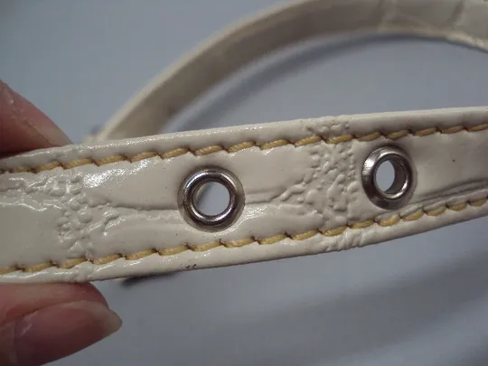 Ошейник белый винил-кожа для кота или собаки с камушками  1,9 см новый №15539 Де купити