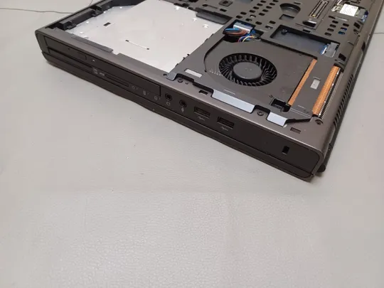 1038 DELL PRECISION M6800 core i7-4810MQ 4GB НІМЕЧЧИНА На торгах